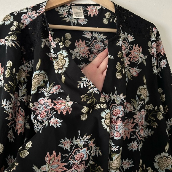 Terra and Sky Blouse / Flow top - Picture 4 of 6